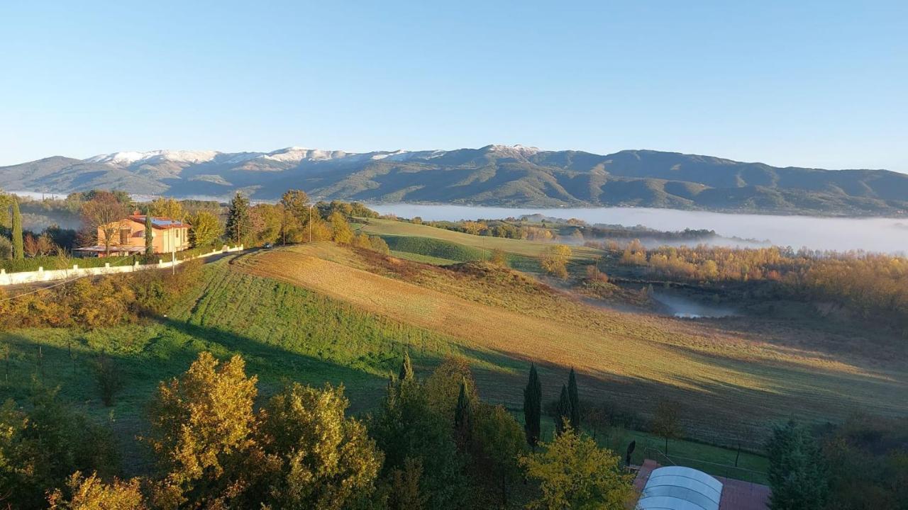 Tenuta I Lecci Терануова Брачолини Екстериор снимка